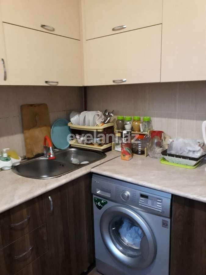 Satılır, köhnə tikili, 2 otaqlı, 43 m², Bakı, Binəqədi r, 9-cu mikrorayon q, Memar Əcəmi m.