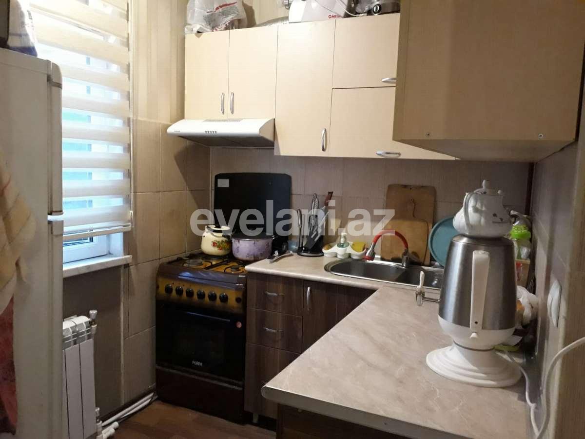 Satılır, köhnə tikili, 2 otaqlı, 43 m², Bakı, Binəqədi r, 9-cu mikrorayon q, Memar Əcəmi m.