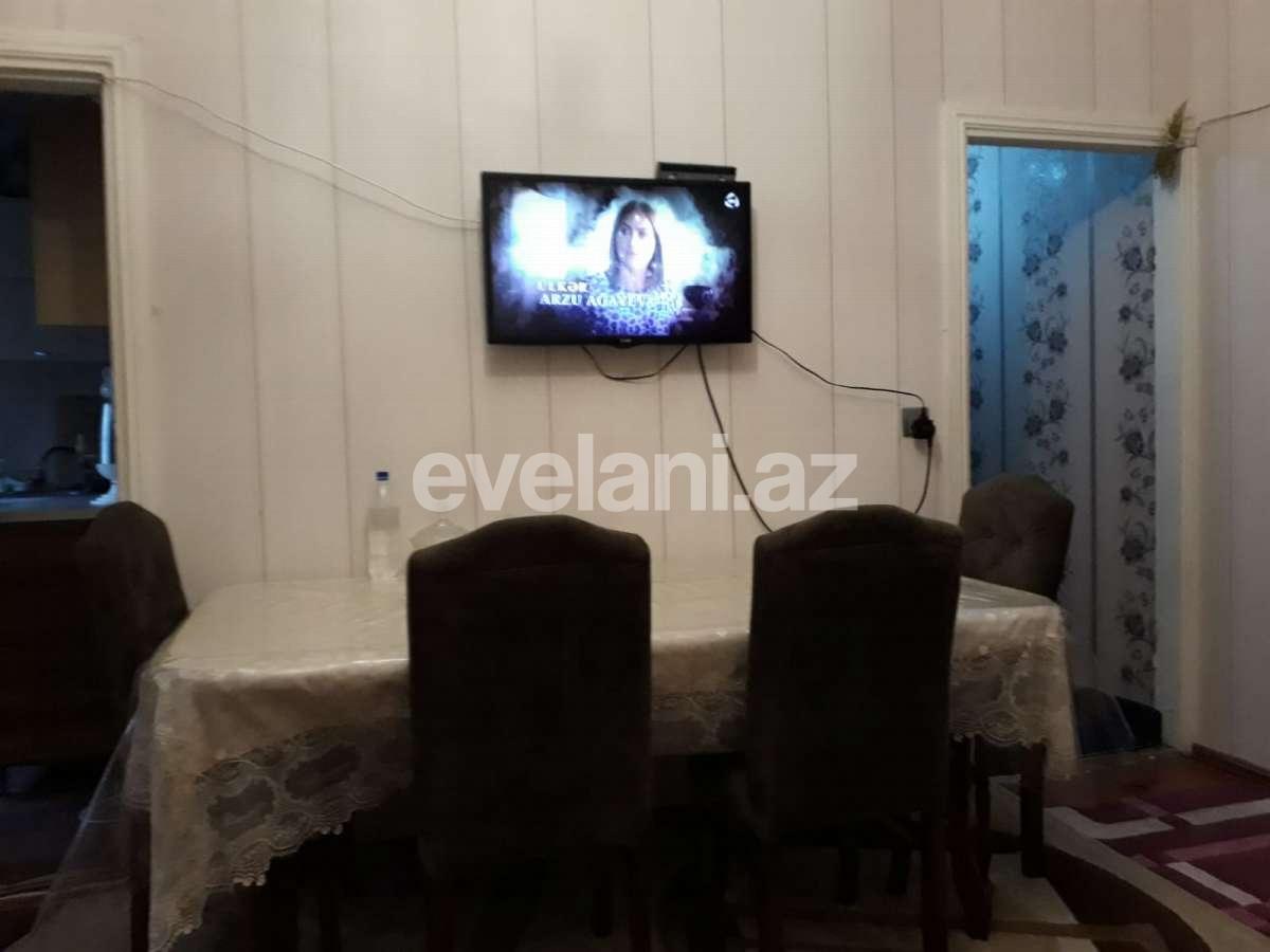 Satılır, köhnə tikili, 2 otaqlı, 43 m², Bakı, Binəqədi r, 9-cu mikrorayon q, Memar Əcəmi m.