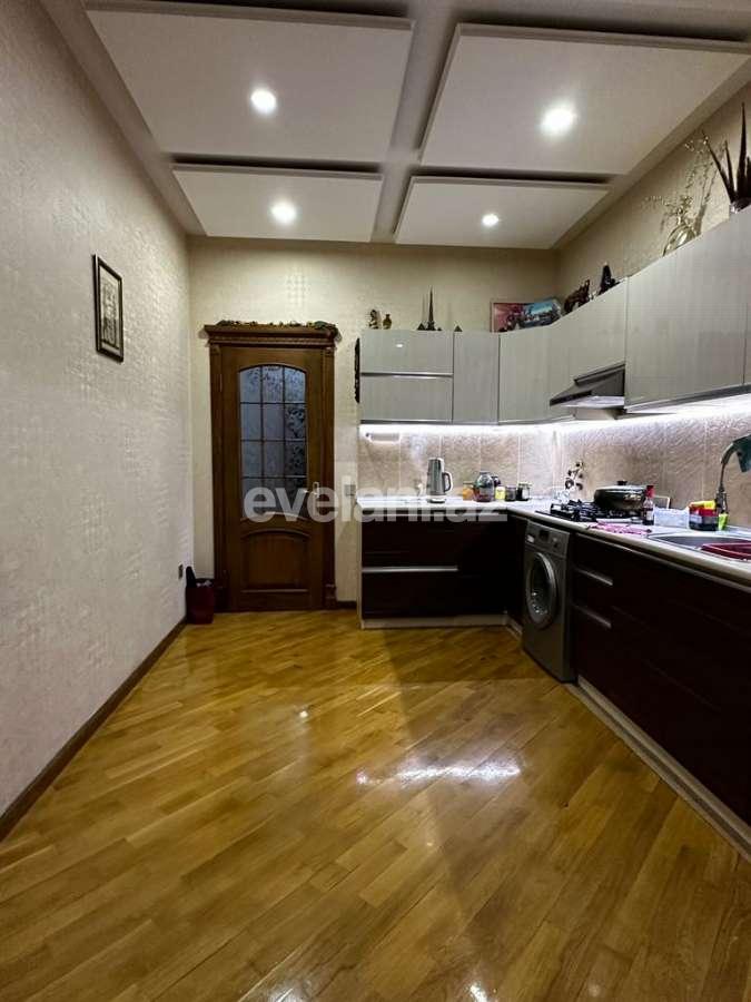 Satılır, yeni tikili, 4 otaqlı, 160 m², Bakı, Nizami r, Neftçilər m.