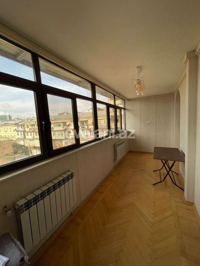 Rent, old building, 3 room, 82 m², Baku, Nasimi r, 28 may m.