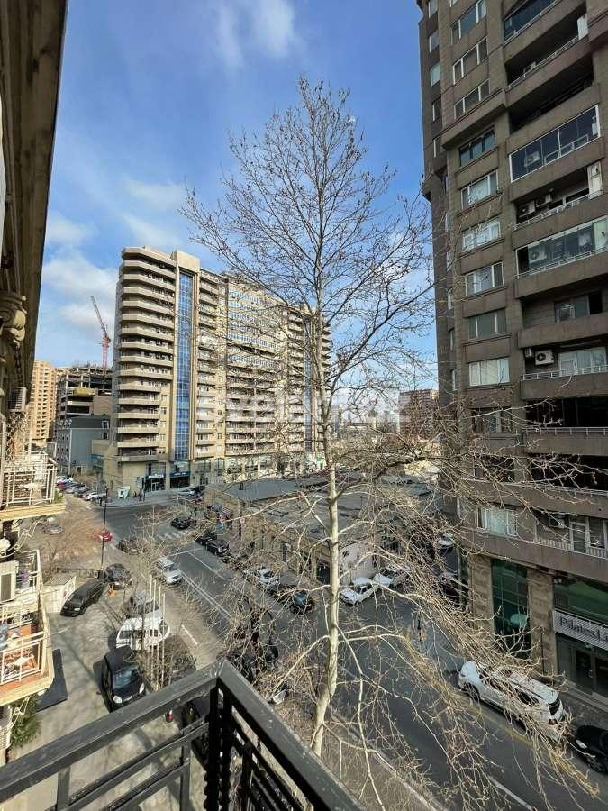 Rent, old building, 3 room, 82 m², Baku, Nasimi r, 28 may m.