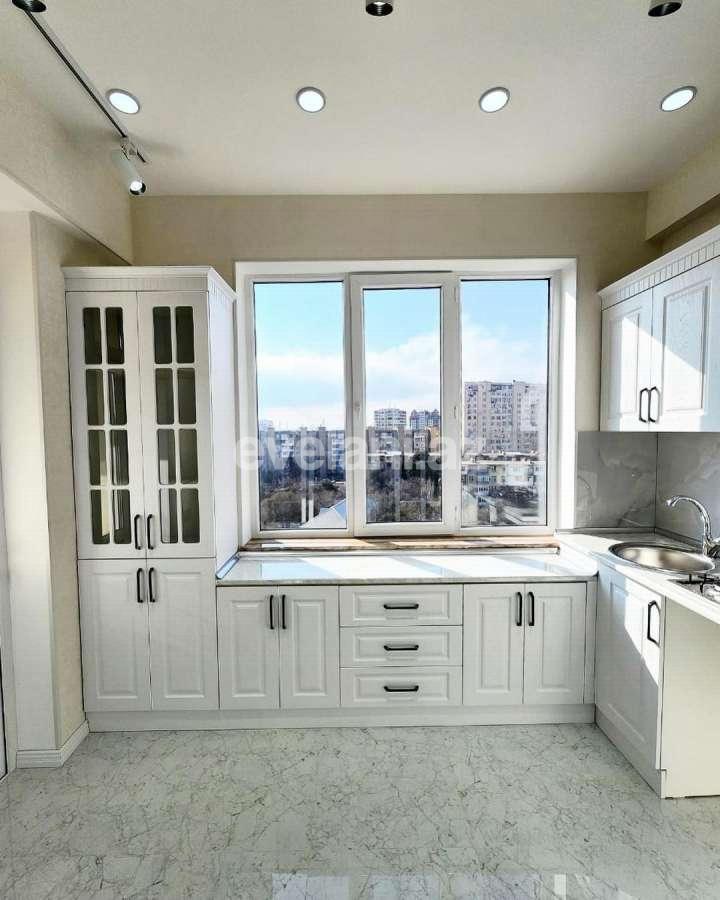 Satılır, yeni tikili, 2 otaqlı, 71 m², Bakı, Nizami r, Qara Qarayev m.