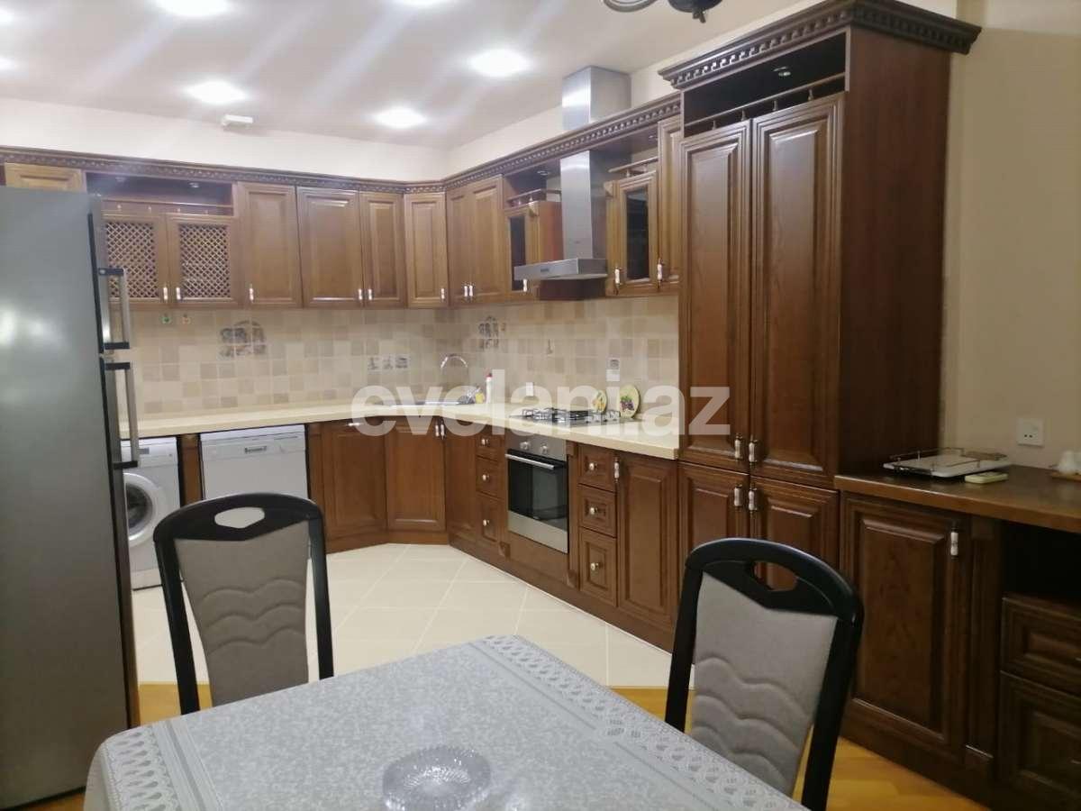 Rent, new building, 3 room, 200 m², Baku, Khatai r, 28 may m.