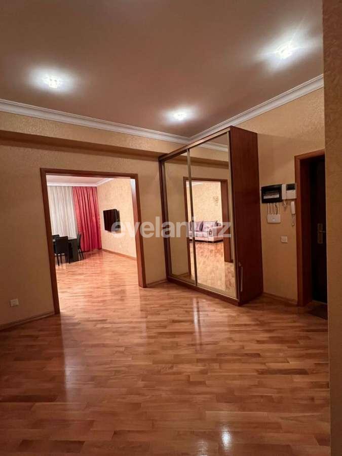 Kirayə verilir, yeni tikili, 3 otaqlı, 127 m², Bakı, Xətai r, Şah İsmayıl Xətai m.