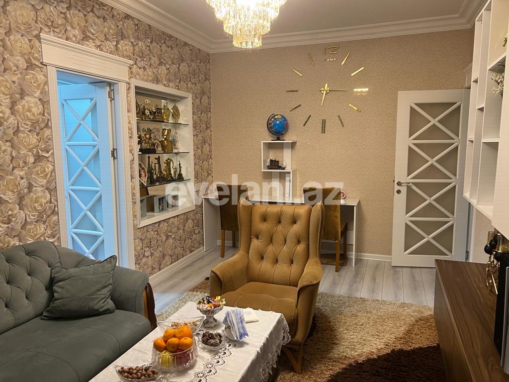 Продаётся, вторичка, 3-комнаты, 100 m², Баку, Бинагадинский r, 8-й микрорайон p, Азадлыг проспекти m.