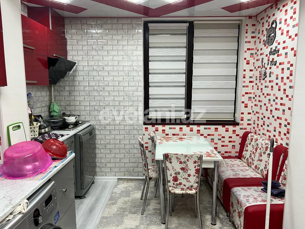 Продаётся, вторичка, 3-комнаты, 100 m², Баку, Бинагадинский r, 8-й микрорайон p, Азадлыг проспекти m.