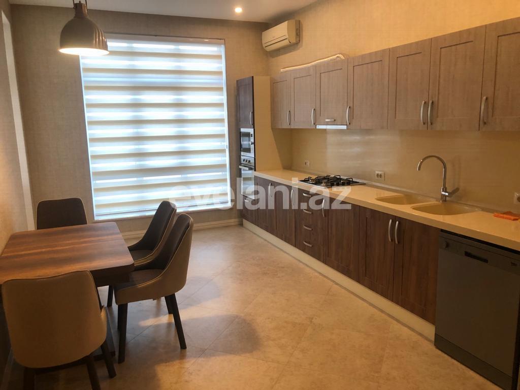 Satılır, yeni tikili, 3 otaqlı, 171 m², Bakı, Yasamal r, Elmlər Akademiyası m.