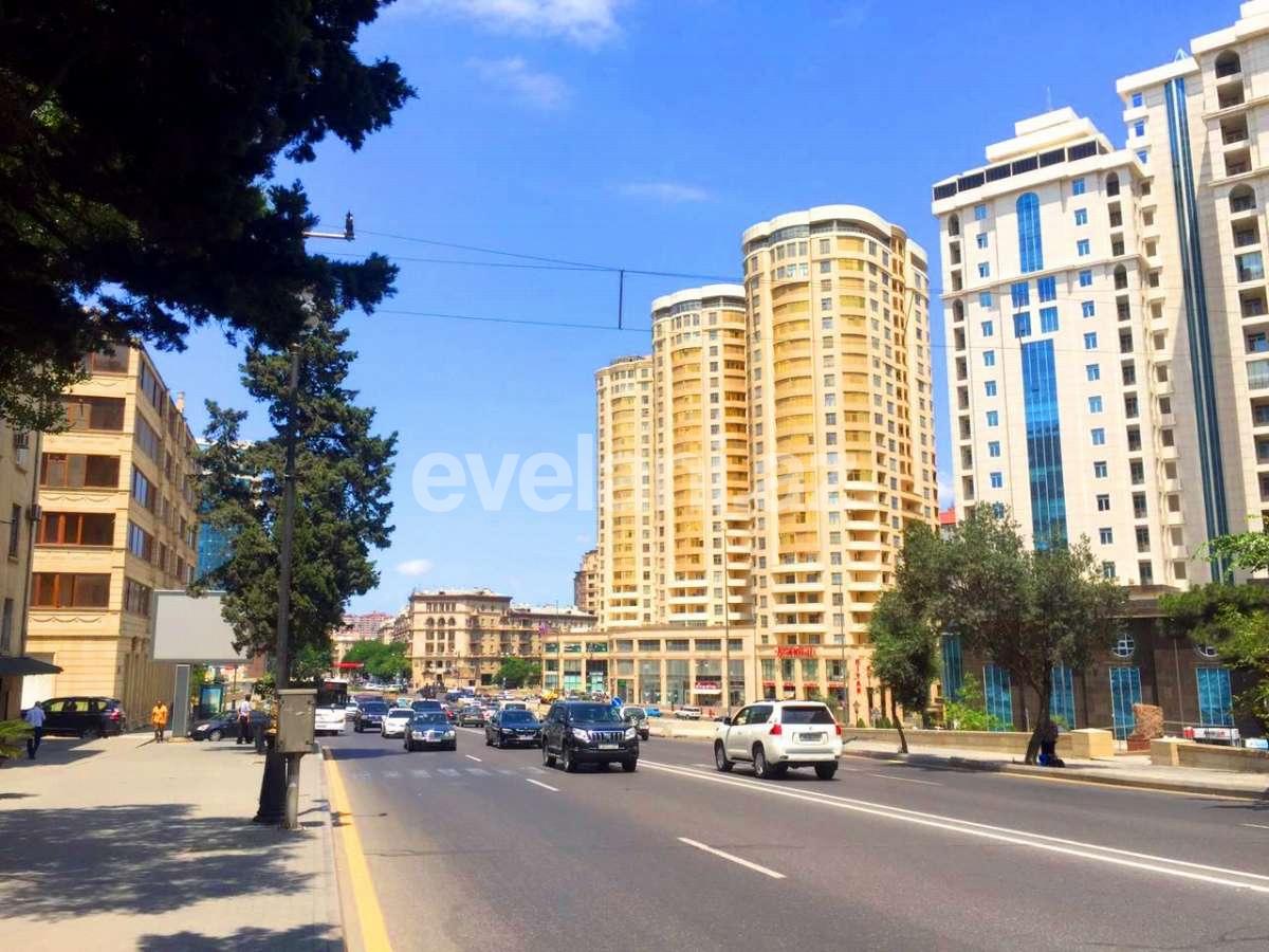 Satılır, yeni tikili, 4 otaqlı, 200 m², Bakı, Yasamal r, Nizami m.