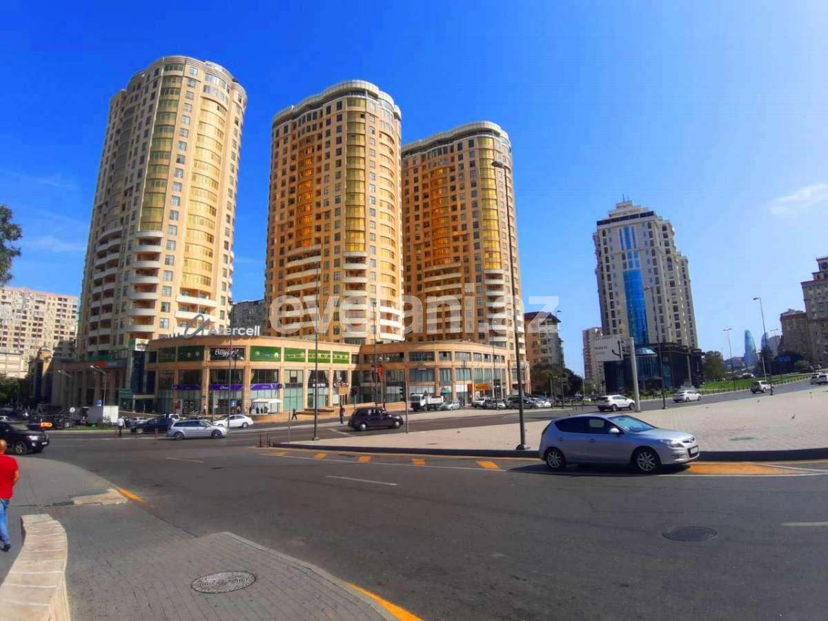 Satılır, yeni tikili, 4 otaqlı, 200 m², Bakı, Yasamal r, Nizami m.