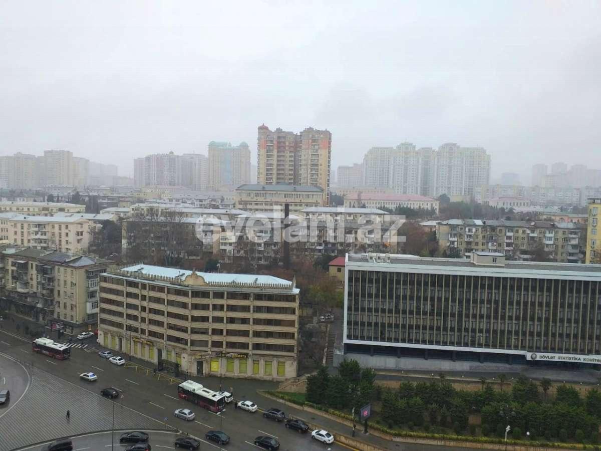 Satılır, yeni tikili, 4 otaqlı, 200 m², Bakı, Yasamal r, Nizami m.