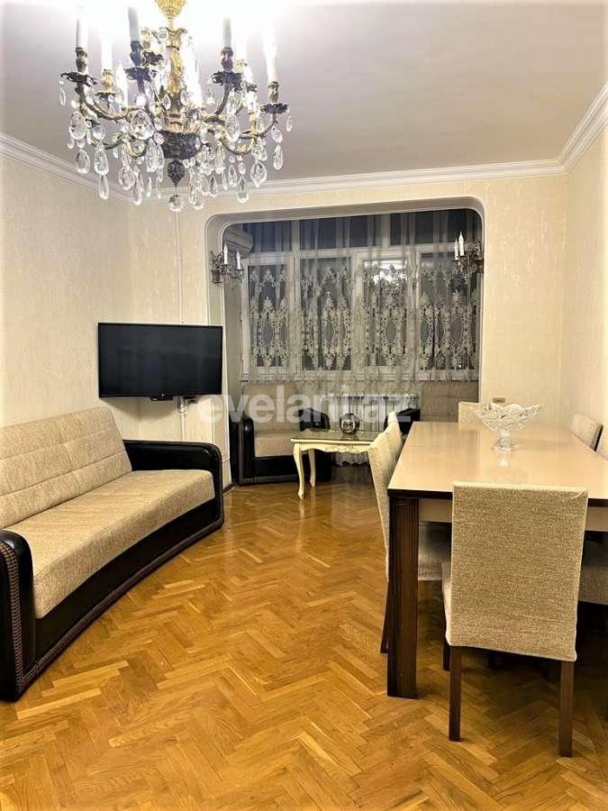 Satılır, köhnə tikili, 3 otaqlı, 80 m², Bakı, Xətai r, Əhmədli q, Əhmədli m.