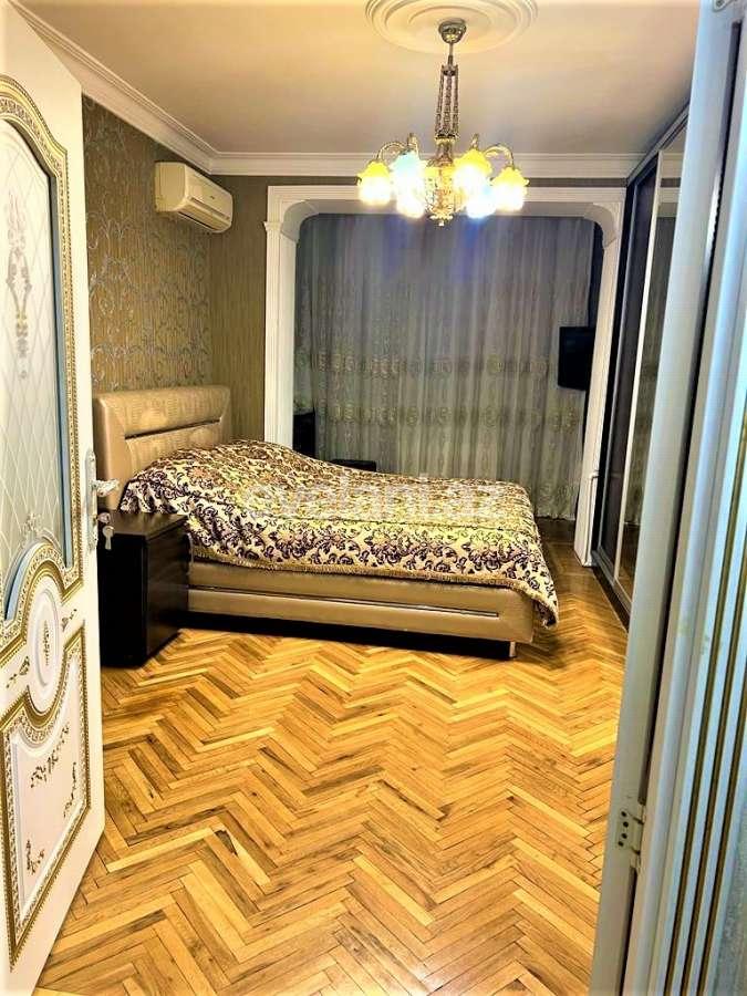 Satılır, köhnə tikili, 3 otaqlı, 80 m², Bakı, Xətai r, Əhmədli q, Əhmədli m.