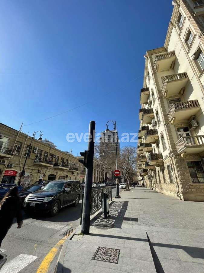 Rent, old building, 3 room, 85 m², Baku, Nasimi r, 28 may m.