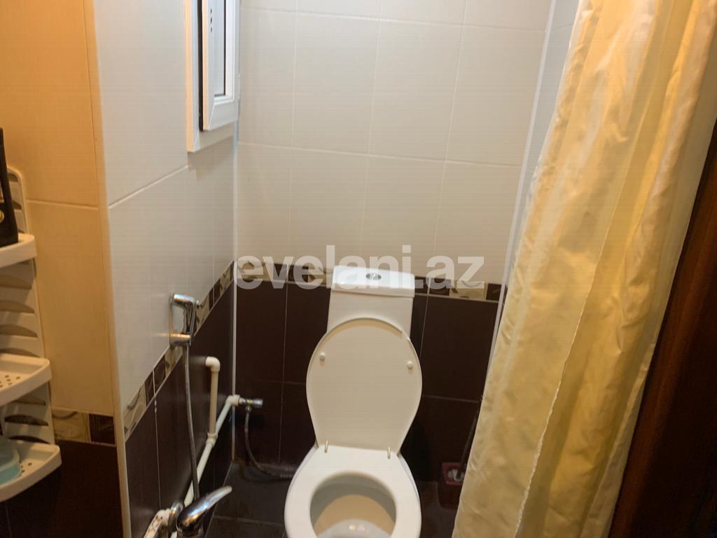 Satılır, köhnə tikili, 3 otaqlı, 80 m², Bakı, Binəqədi r, 7-ci mikrorayon q, Azadlıq prospekti m.