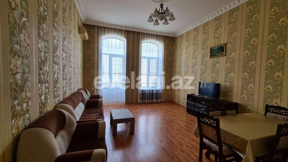 Сдаётся, вторичка, 3-комнаты, 102 m², Баку, Сабаильский r, Ичери Шехер m.