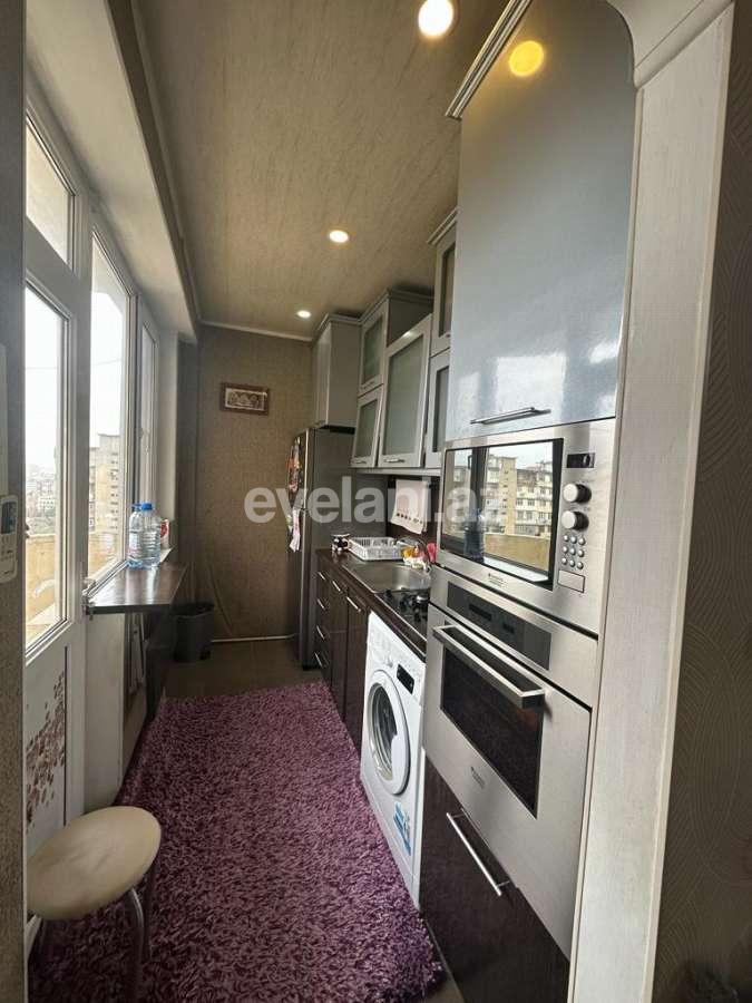 Satılır, köhnə tikili, 2 otaqlı, 64 m², Bakı, Binəqədi r, 9-cu mikrorayon q, Memar Əcəmi m.