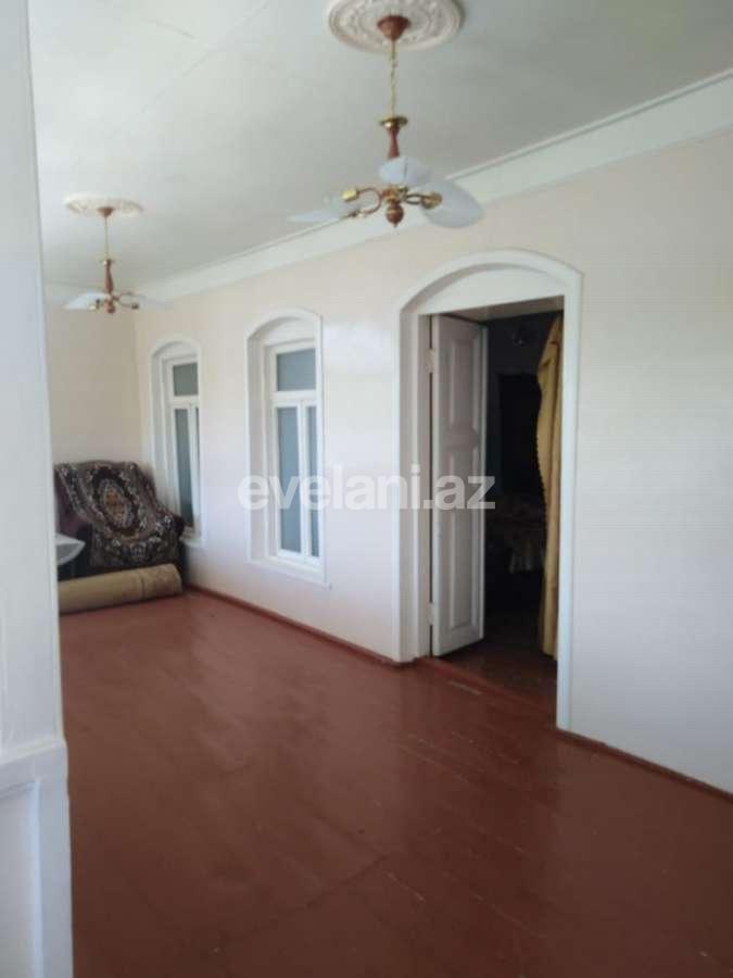 Satılır, həyət evi / bağ, 7 otaqlı, 250 m², Şəki