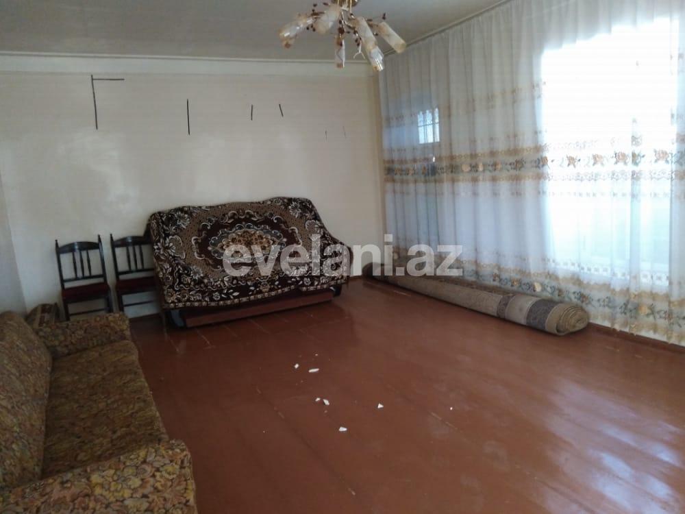 Satılır, həyət evi / bağ, 7 otaqlı, 250 m², Şəki
