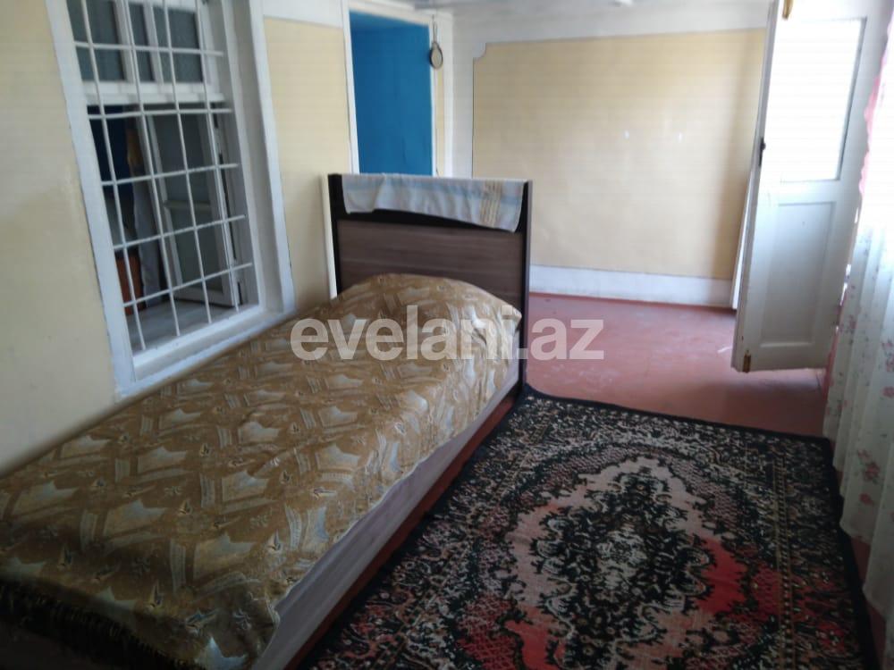 Satılır, həyət evi / bağ, 7 otaqlı, 250 m², Şəki