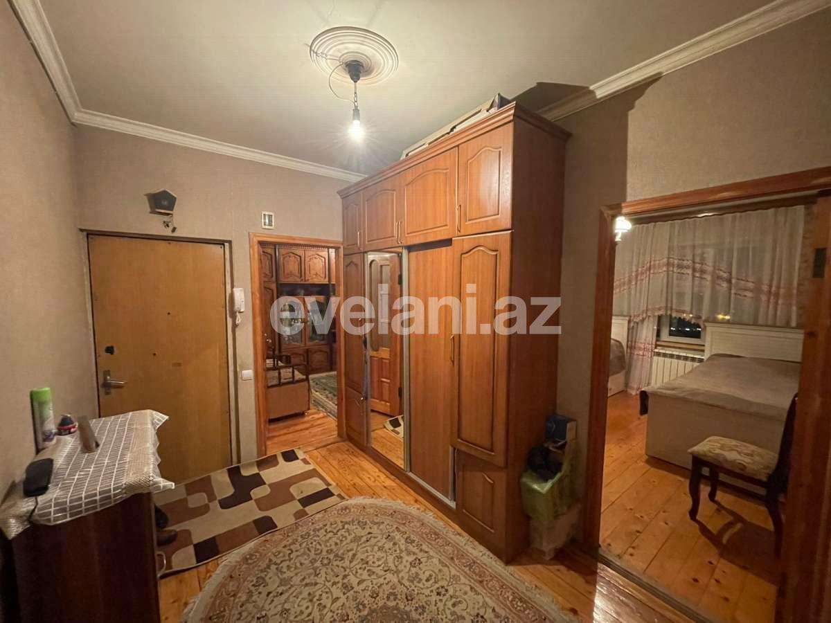 Satılır, köhnə tikili, 4 otaqlı, 100 m², Bakı, Nizami r.