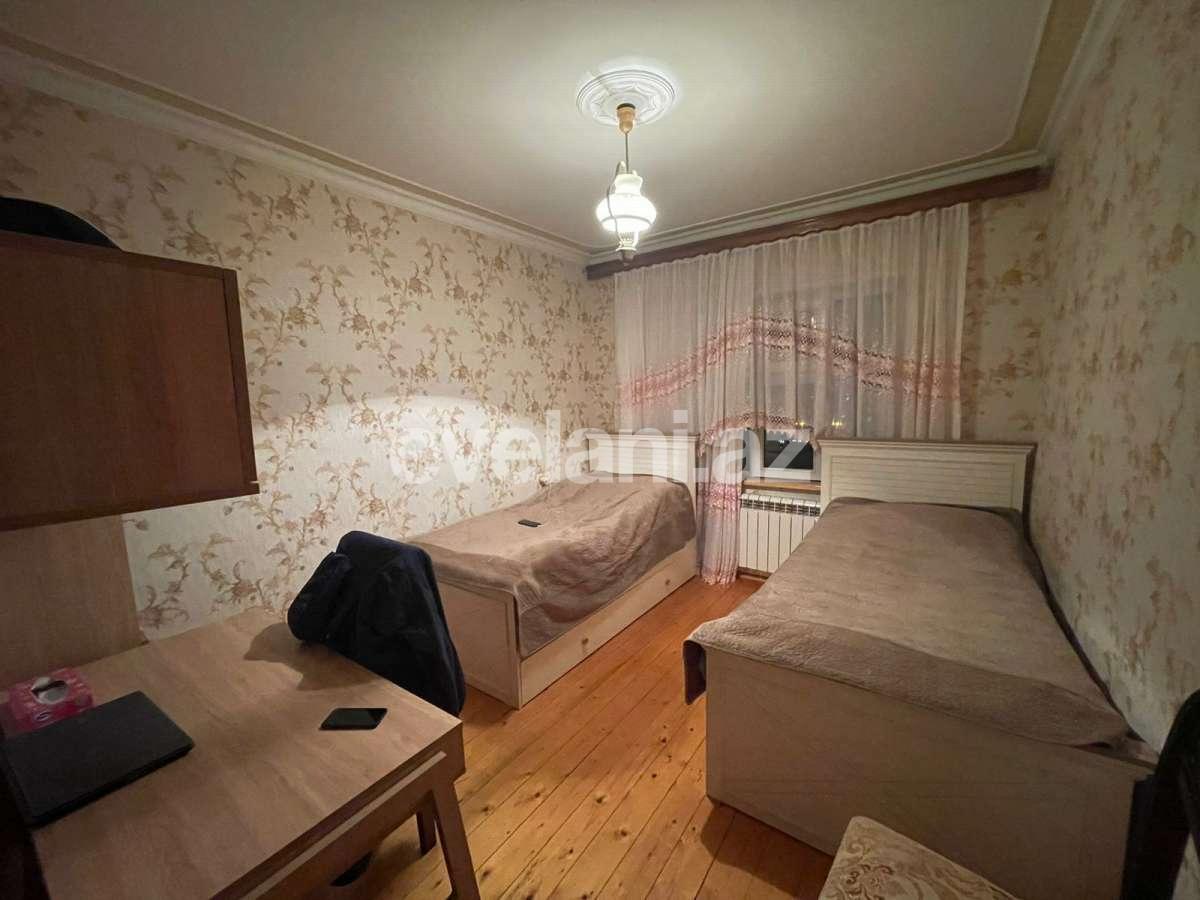 Satılır, köhnə tikili, 4 otaqlı, 100 m², Bakı, Nizami r.