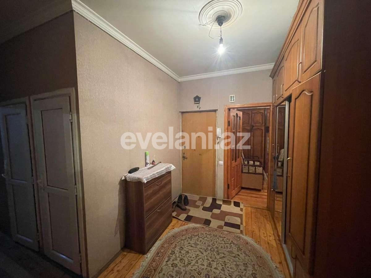 Satılır, köhnə tikili, 4 otaqlı, 100 m², Bakı, Nizami r.