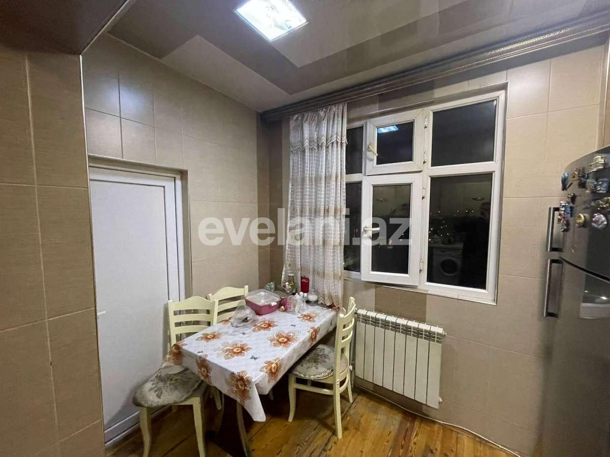 Satılır, köhnə tikili, 4 otaqlı, 100 m², Bakı, Nizami r.