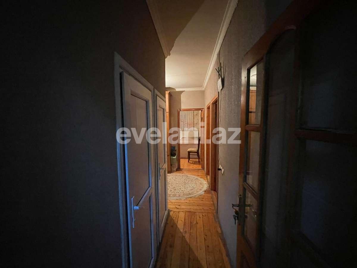 Satılır, köhnə tikili, 4 otaqlı, 100 m², Bakı, Nizami r.