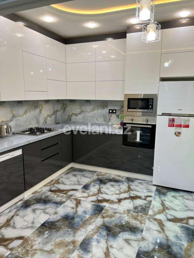 Kirayə verilir, yeni tikili, 3 otaqlı, 130 m², Bakı, Xətai r.