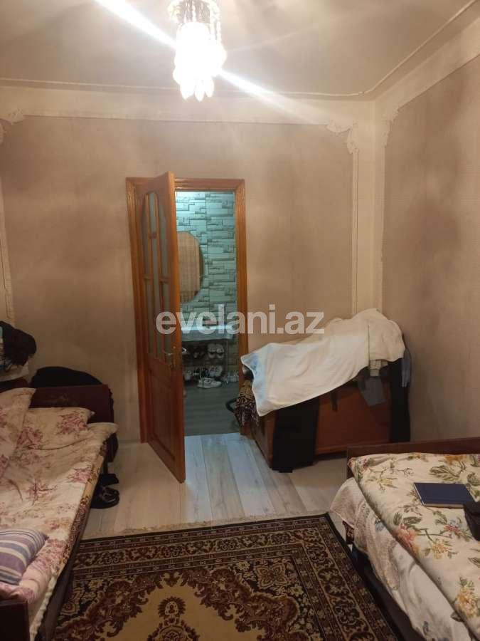 Satılır, köhnə tikili, 3 otaqlı, 95 m², Bakı, Binəqədi r, 8-ci mikrorayon q, Azadlıq prospekti m.