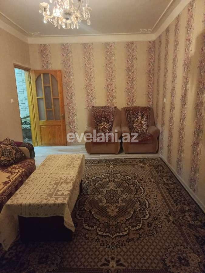 Satılır, köhnə tikili, 3 otaqlı, 95 m², Bakı, Binəqədi r, 8-ci mikrorayon q, Azadlıq prospekti m.