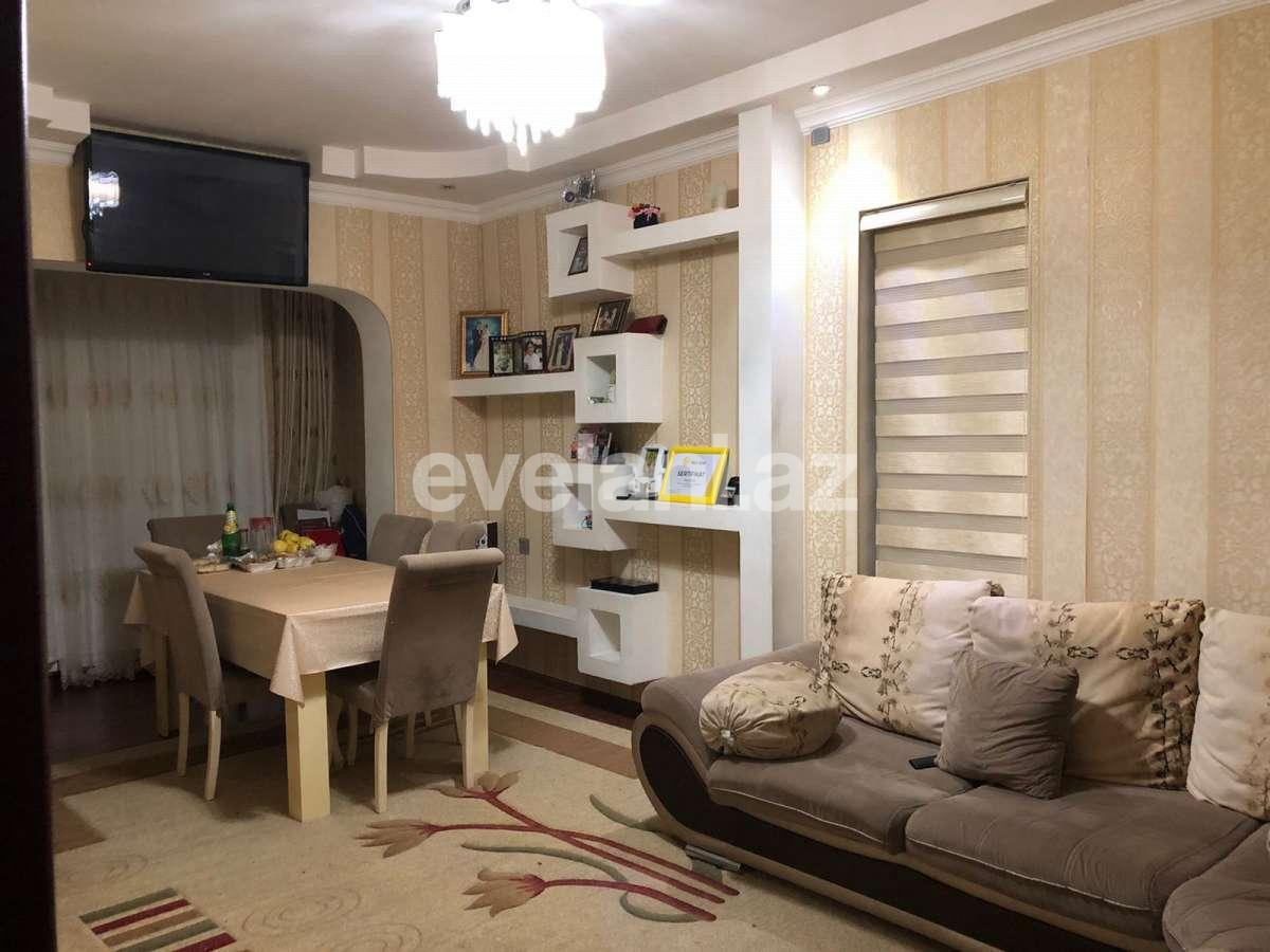 Satılır, köhnə tikili, 3 otaqlı, 60 m², Bakı, Binəqədi r, 9-cu mikrorayon q, Memar Əcəmi m.