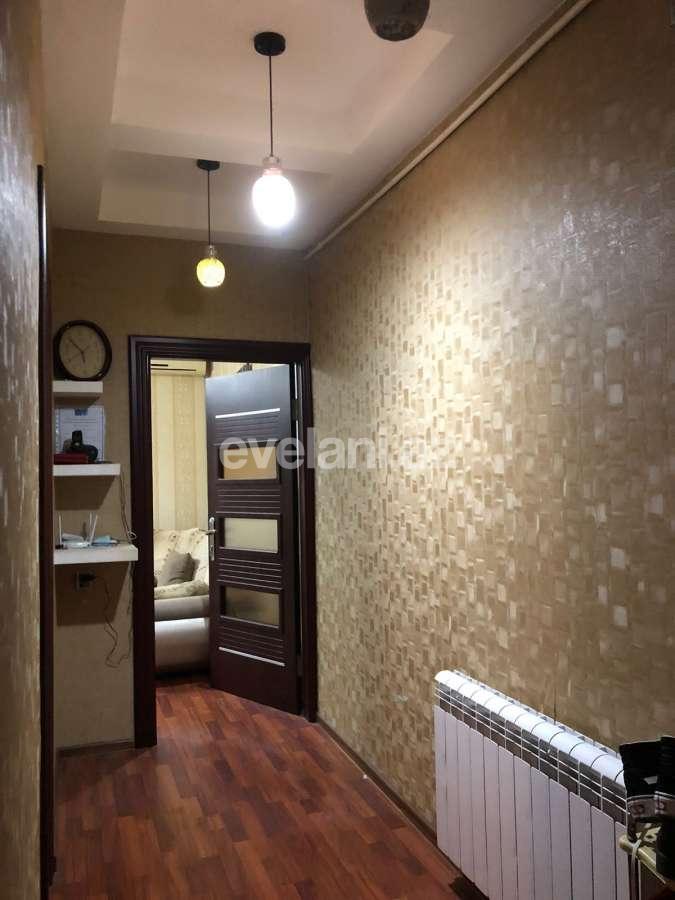 Satılır, köhnə tikili, 3 otaqlı, 60 m², Bakı, Binəqədi r, 9-cu mikrorayon q, Memar Əcəmi m.