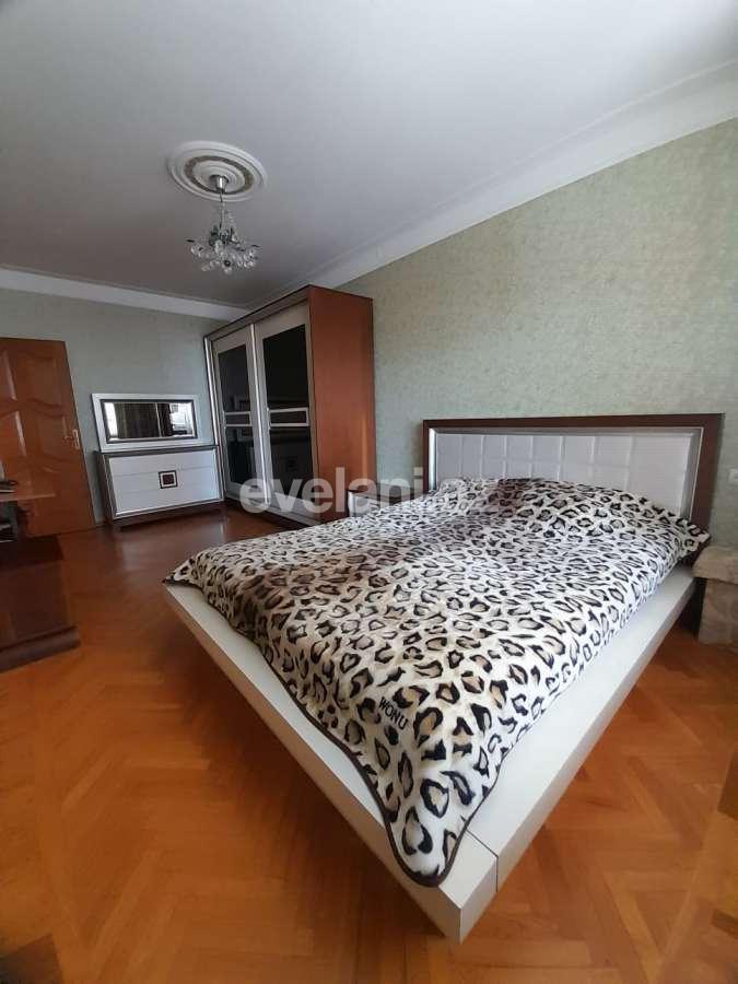 Sale, old building, 4 room, 120 m², Baku, Khatai r, Ahmedli m.