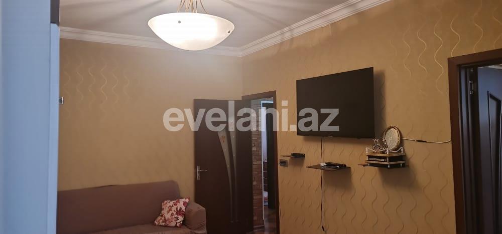 Satılır, köhnə tikili, 3 otaqlı, 60 m², Bakı, Nəsimi r, 5-ci mikrorayon q, Memar Əcəmi m.