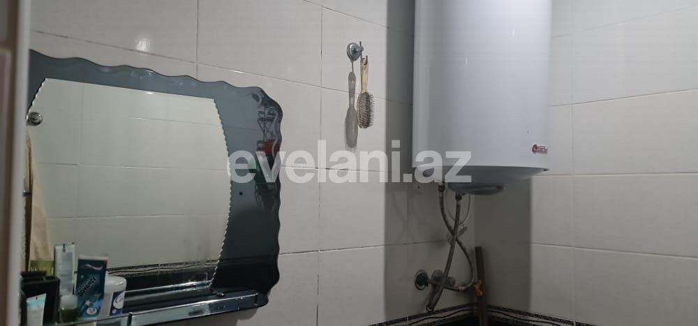 Satılır, köhnə tikili, 3 otaqlı, 60 m², Bakı, Nəsimi r, 5-ci mikrorayon q, Memar Əcəmi m.