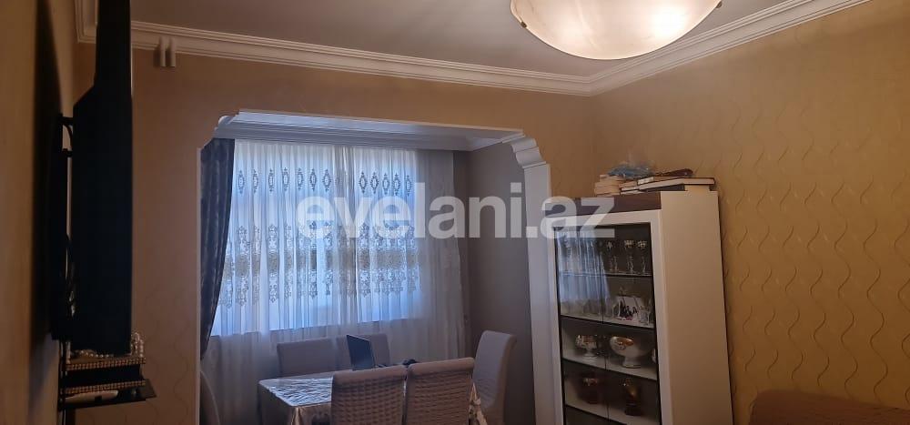 Satılır, köhnə tikili, 3 otaqlı, 60 m², Bakı, Nəsimi r, 5-ci mikrorayon q, Memar Əcəmi m.