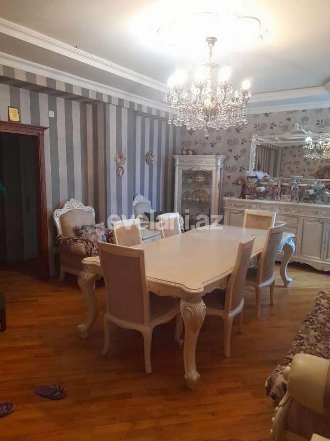 Satılır, köhnə tikili, 4 otaqlı, 121 m², Bakı, Xətai r, Həzi Aslanov q.