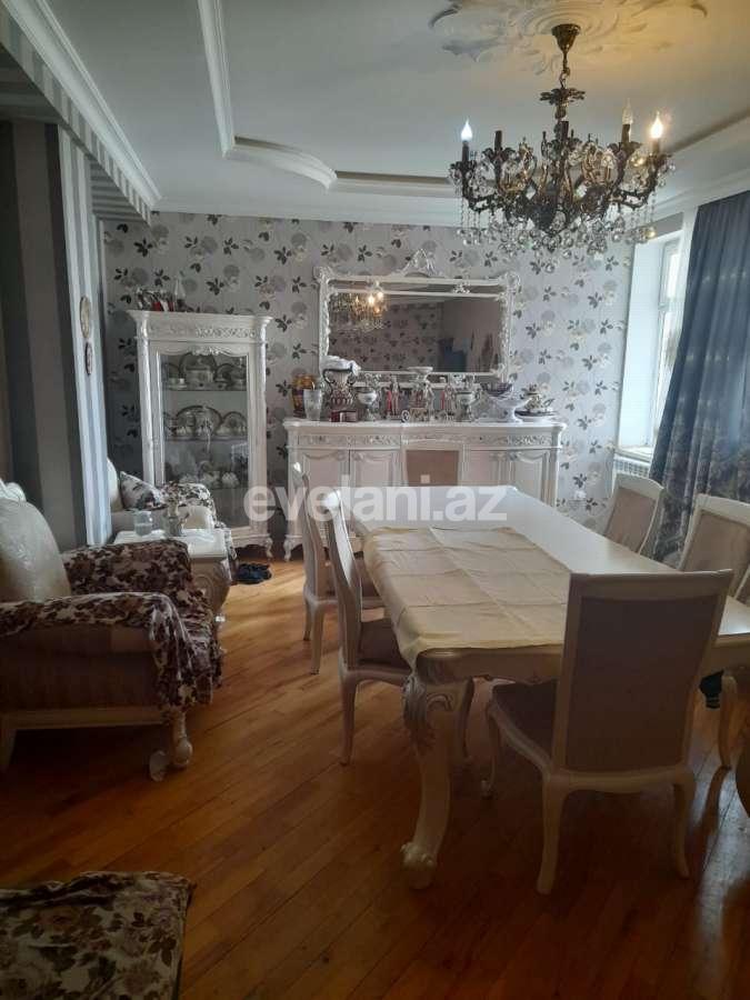Satılır, köhnə tikili, 4 otaqlı, 121 m², Bakı, Xətai r, Həzi Aslanov q.