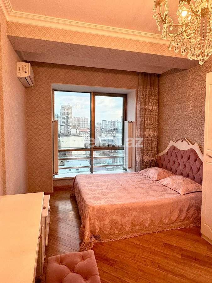 Продаётся, новостройка, 4-комнаты, 130 m², Баку, Ясамальский r, Элмляр Академиясы m.