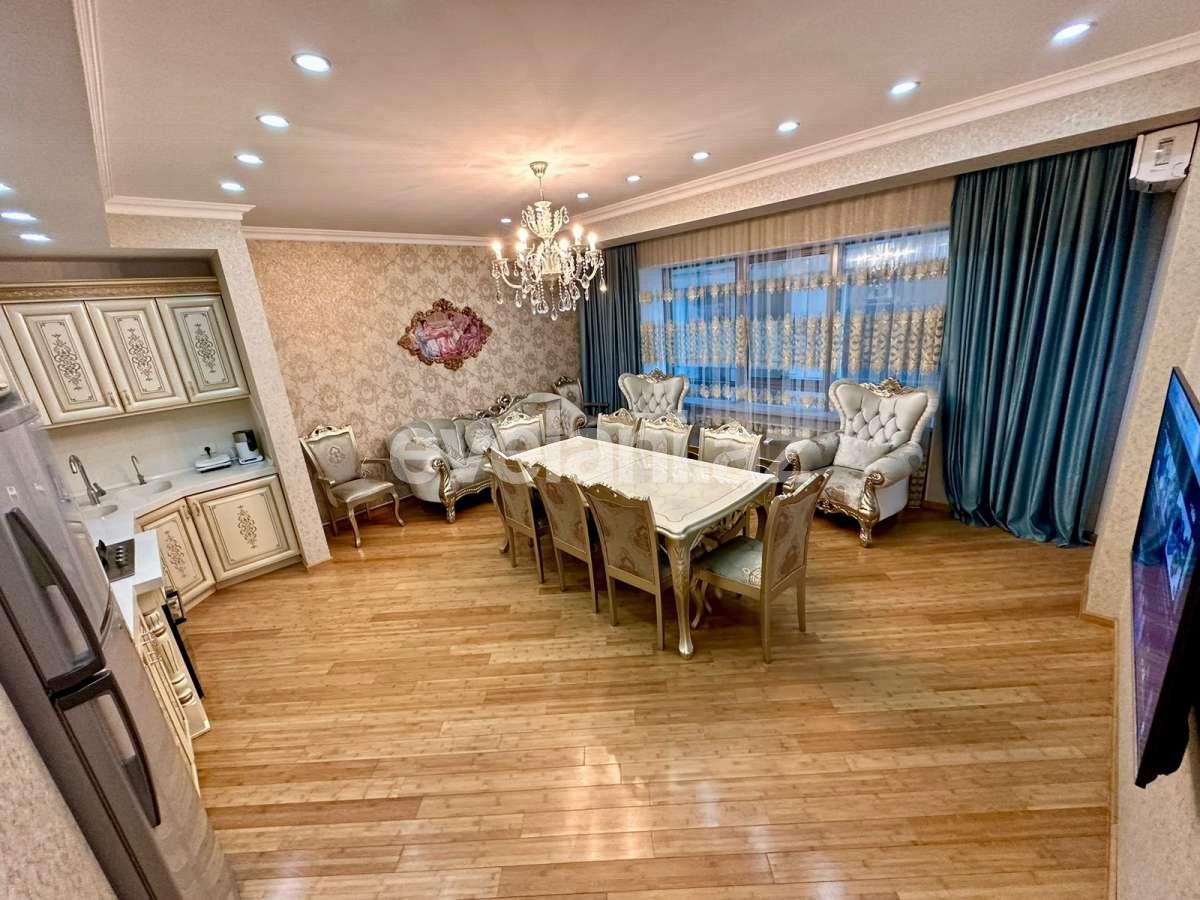 Продаётся, новостройка, 4-комнаты, 130 m², Баку, Ясамальский r, Элмляр Академиясы m.