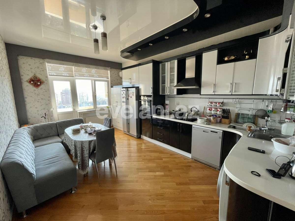 Satılır, yeni tikili, 4 otaqlı, 170 m², Bakı, Nəsimi r, 8 Noyabr m.