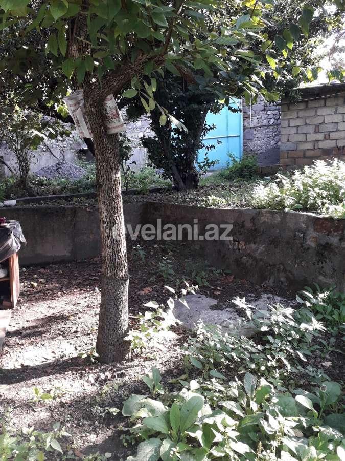 Satılır, həyət evi / bağ, 3 otaqlı, 90 m², Şəki