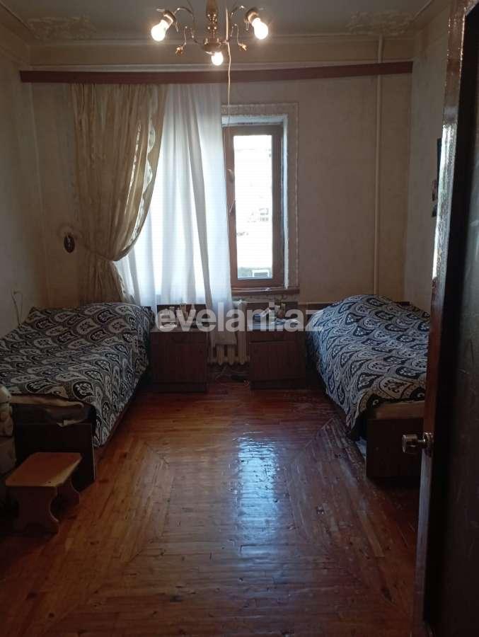 Satılır, köhnə tikili, 3 otaqlı, 80 m², Bakı, Yasamal r, Yeni Yasamal q, İnşaatçılar m.