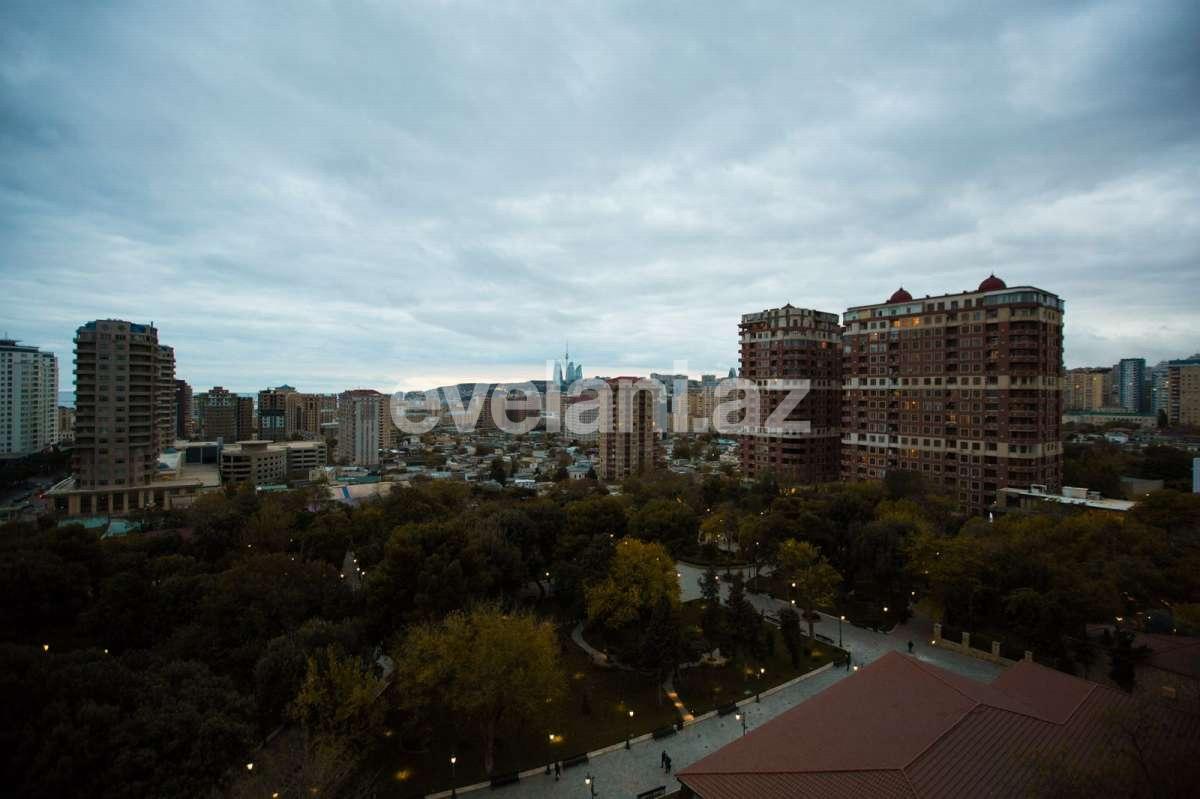 Продаётся, новостройка, 4-комнаты, 235 m², Баку, Насиминский r, 28 мая m.