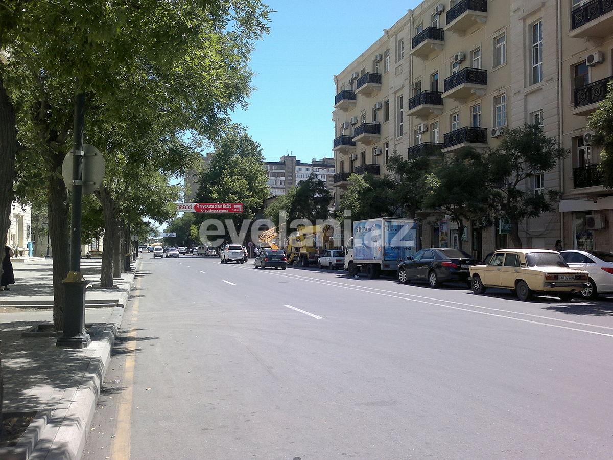 Sale, old building, 3 room, 85 m², Baku, Nasimi r, 28 may m.