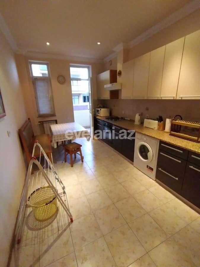 Rent, old building, 2 room, 65 m², Baku, Yasamal r, Nizami m.