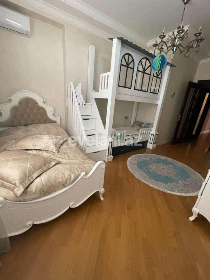 Satılır, yeni tikili, 3 otaqlı, 200 m², Bakı, Nəsimi r, 1-ci mikrorayon q, Memar Əcəmi m.