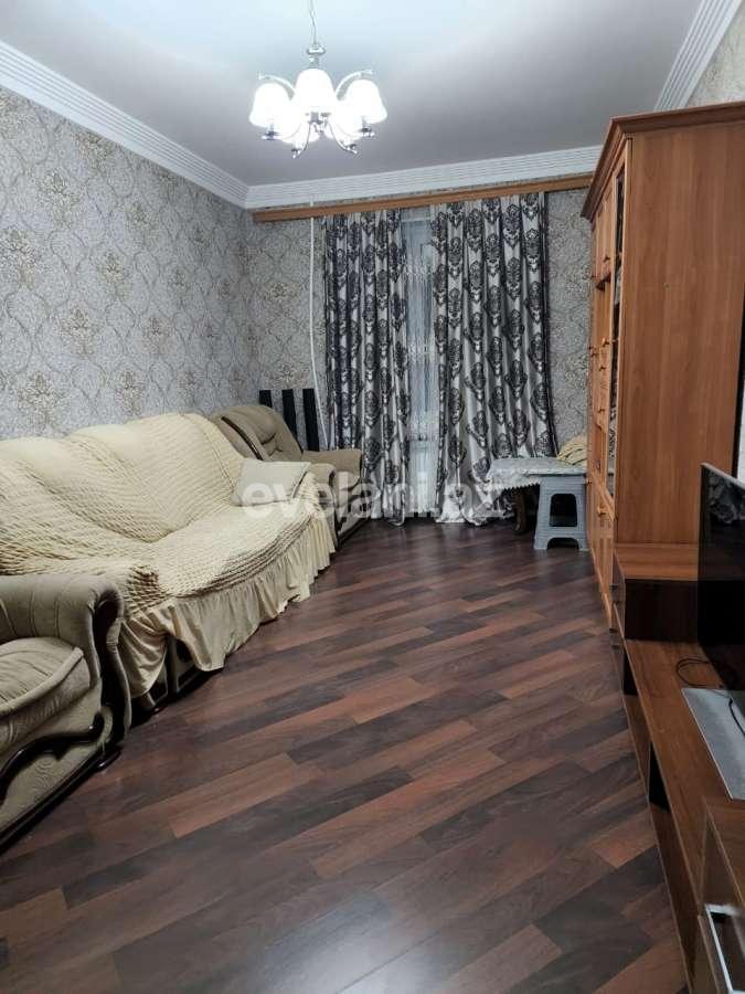 Rent, old building, 3 room, 90 m², Baku, Khatai r, Ahmedli d, Ahmedli m.